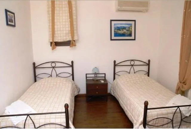 Sun Villas Свороната Греция