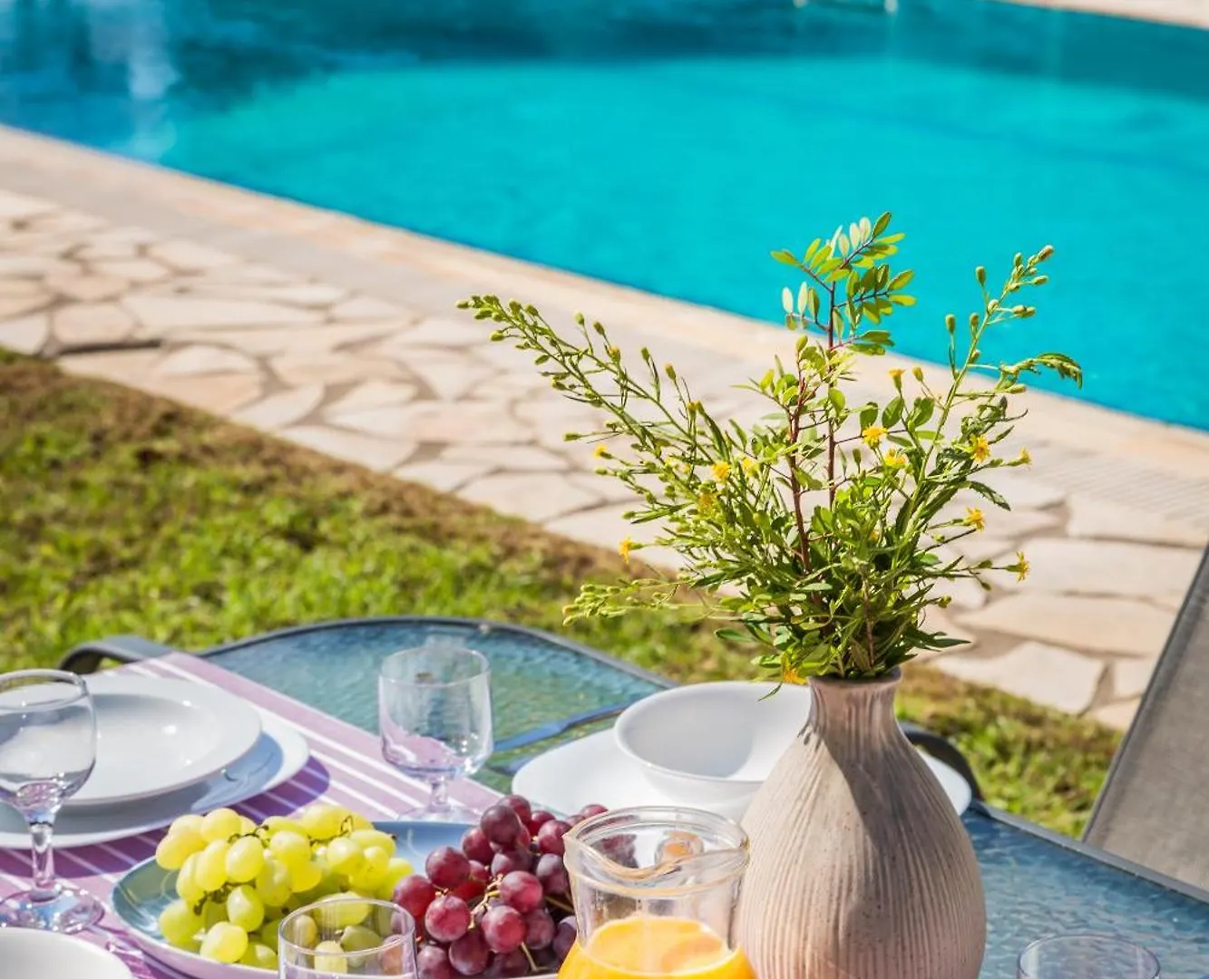 Sun Villas Свороната